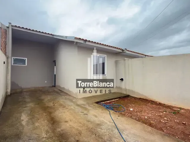 Casa com 70m² 2 quartos e 1 banheiro, para alugar, no bairro Cará-Cará em Ponta Grossa