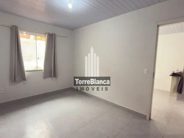 Casa com 70m² 2 quartos e 1 banheiro, para alugar, no bairro Cará-Cará em Ponta Grossa