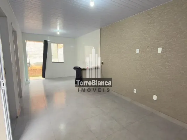 Casa com 70m² 2 quartos e 1 banheiro, para alugar, no bairro Cará-Cará em Ponta Grossa