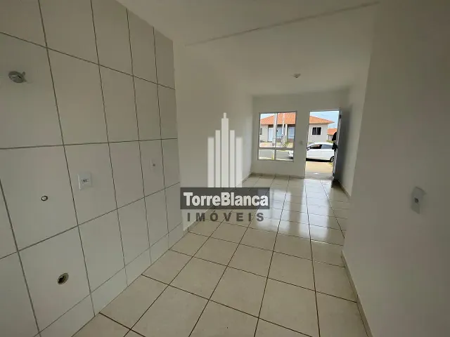 Casa com 50m² 2 quartos e 1 banheiro, para alugar, no bairro Neves em Ponta Grossa