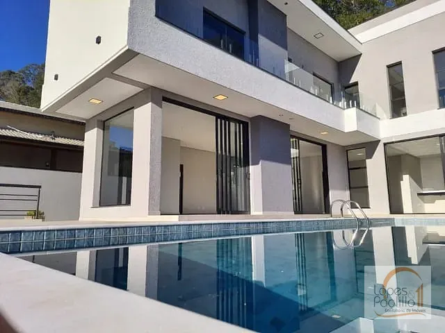 Casa com 600m² 3 quartos e 5 banheiros, à venda, no bairro Condominio Quintas da Boa Vista em Atibaia
