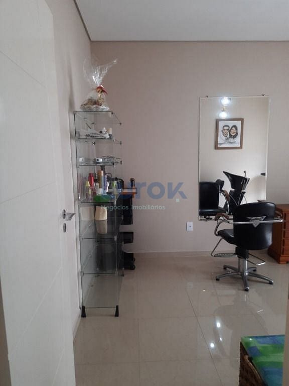 Casa, 3 quartos, 287 m² - Foto 15