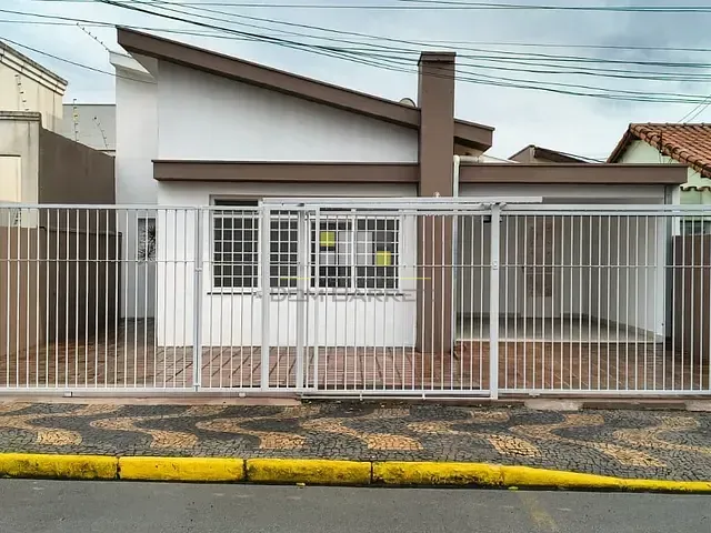 Casa com 250m² 3 quartos e 2 banheiros, para alugar, no bairro Centro em Sumaré