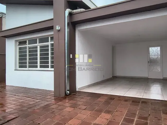 Casa com 250m² 3 quartos e 2 banheiros, para alugar, no bairro Centro em Sumaré