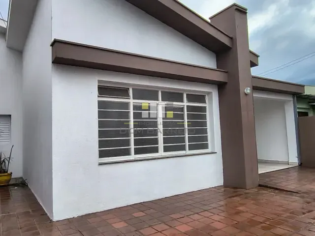 Casa com 250m² 3 quartos e 2 banheiros, para alugar, no bairro Centro em Sumaré