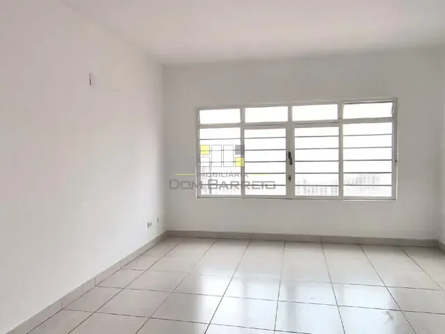 Casa com 250m² 3 quartos e 2 banheiros, para alugar, no bairro Centro em Sumaré