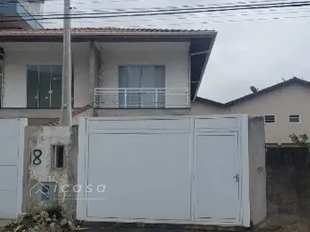 Casa com 150m² 5 quartos e 3 banheiros, à venda, no bairro Itaguá em Ubatuba