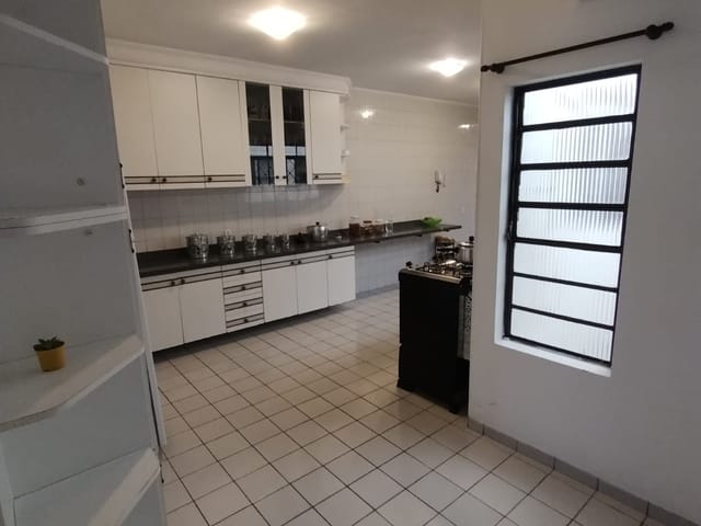 Casa com 331m² 3 quartos e 2 banheiros, à venda, no bairro Alto do Cardoso em Pindamonhangaba