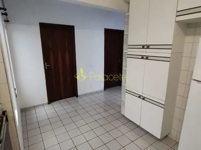 Casa com 331m² 3 quartos e 2 banheiros, à venda, no bairro Alto do Cardoso em Pindamonhangaba