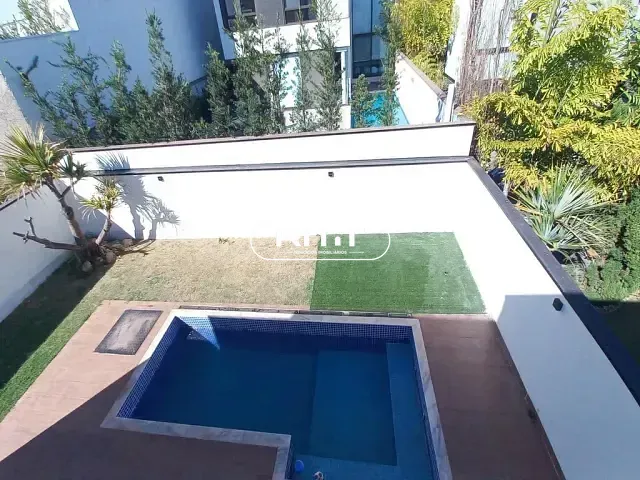 Casa com 350m² 3 quartos e 5 banheiros, para alugar, no bairro Swiss Park em Campinas