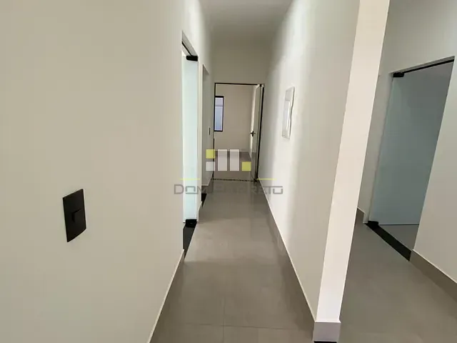 Casa 3 quartos e 2 banheiros, à venda, no bairro Centro em Nova Odessa
