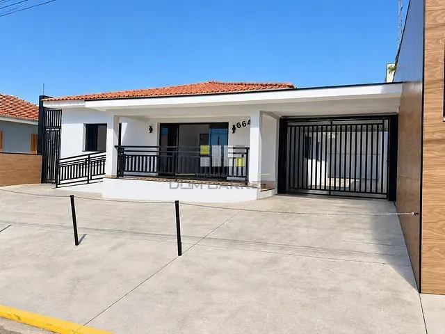Casa 3 quartos e 2 banheiros, à venda, no bairro Centro em Nova Odessa