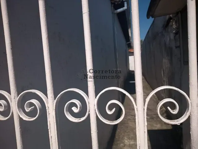 Casa com 204m² 3 quartos e 2 banheiros, à venda, no bairro Parque Itamaraty em Jacareí