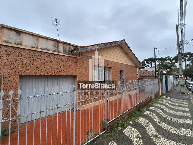 Casa 4 quartos e 2 banheiros, para alugar, no bairro Oficinas em Ponta Grossa