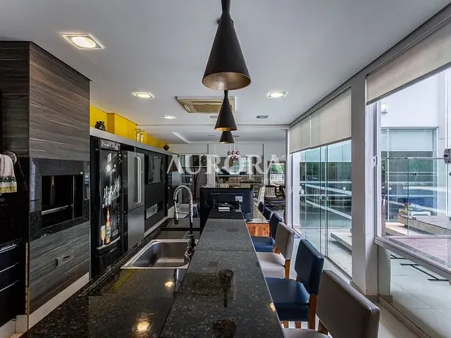 Casa com 525m² 3 quartos e 7 banheiros, à venda, no bairro Parque Residencial Alcantara em Londrina