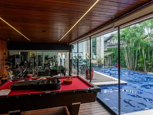 Casa com 525m² 3 quartos e 7 banheiros, à venda, no bairro Parque Residencial Alcantara em Londrina