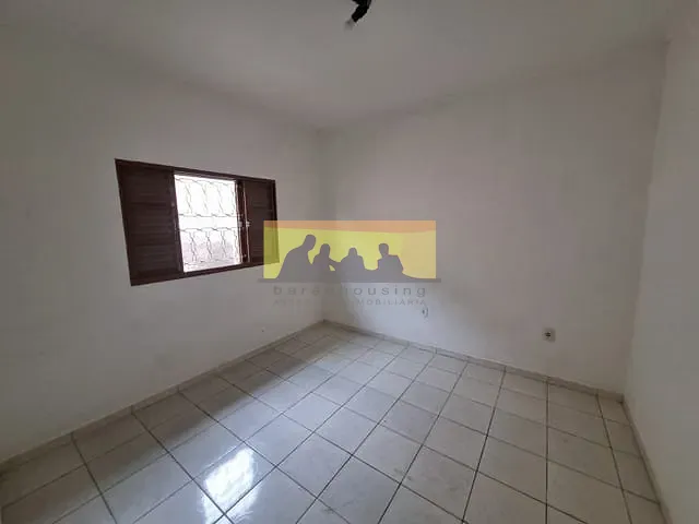 Casa com 250m² 2 quartos e 1 banheiro, para alugar, no bairro Barão Geraldo em Campinas