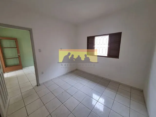 Casa com 250m² 2 quartos e 1 banheiro, para alugar, no bairro Barão Geraldo em Campinas