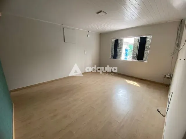 Casa com 1072m² 3 quartos e 2 banheiros, à venda, no bairro Contorno em Ponta Grossa