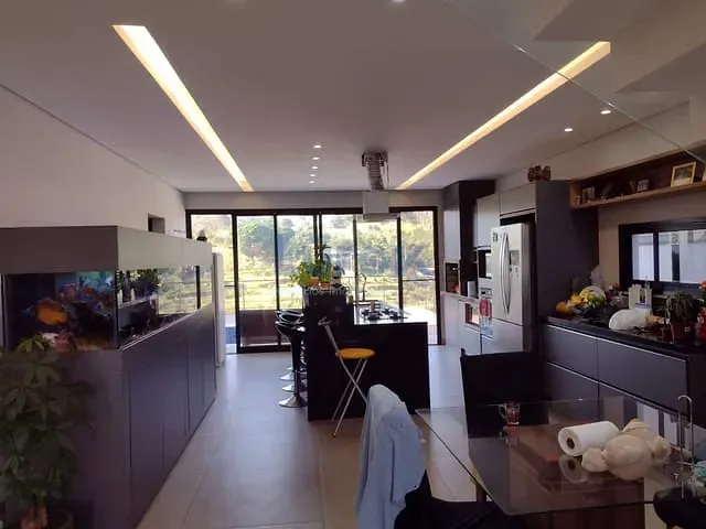 Casa com 311m² 4 quartos e 5 banheiros, à venda, no bairro Jardim São Marcos em Valinhos