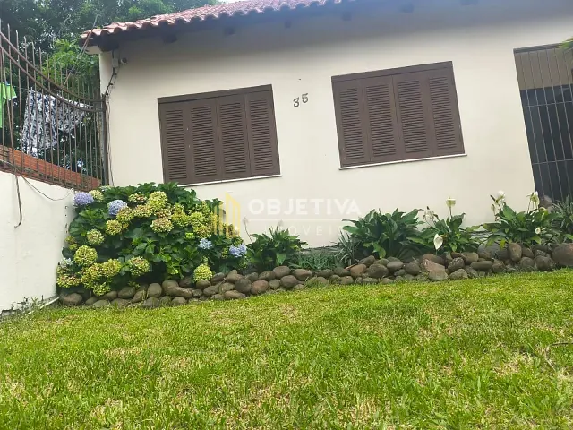 Casa 3 quartos e 4 banheiros, à venda, no bairro Morro Santana em Porto Alegre