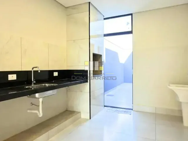 Casa com 200m² 3 quartos e 3 banheiros, à venda, no bairro Jardim dos Lagos 2 em Nova Odessa