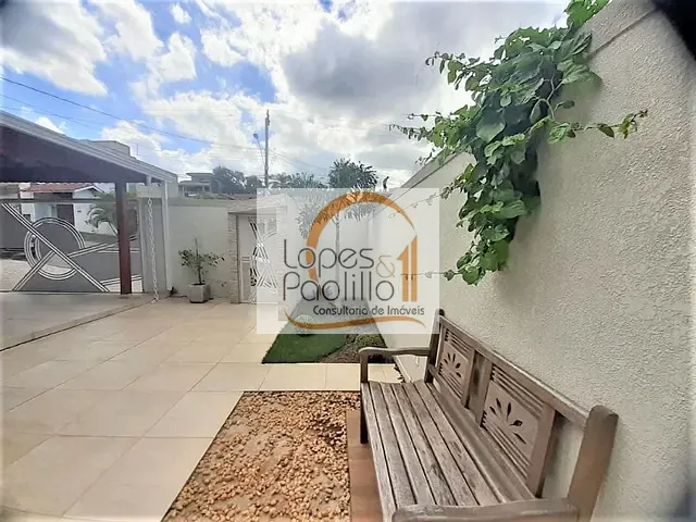 Casa com 300m² 4 quartos e 3 banheiros, à venda, no bairro Jardim Maristela em Atibaia