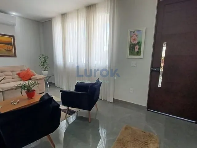 Casa com 326m² 4 quartos e 5 banheiros, à venda, no bairro Jardim São Marcos em Valinhos