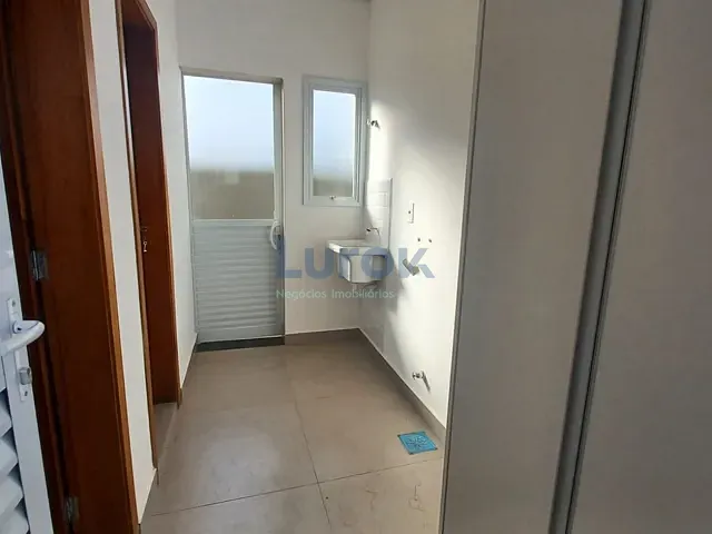 Casa com 300m² 3 quartos e 5 banheiros, à venda, no bairro Jardim São Marcos em Valinhos