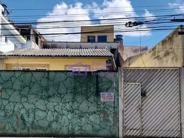 Casa com 200m², para alugar, no bairro Jardim Brasília (Zona Leste) em São Paulo