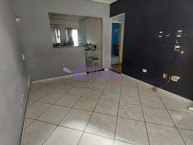 Casa com 200m², para alugar, no bairro Jardim Brasília (Zona Leste) em São Paulo