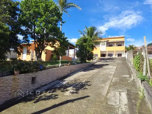 Casa com 1100m² 4 quartos e 4 banheiros, à venda, no bairro Portal Mantiqueira em Caçapava