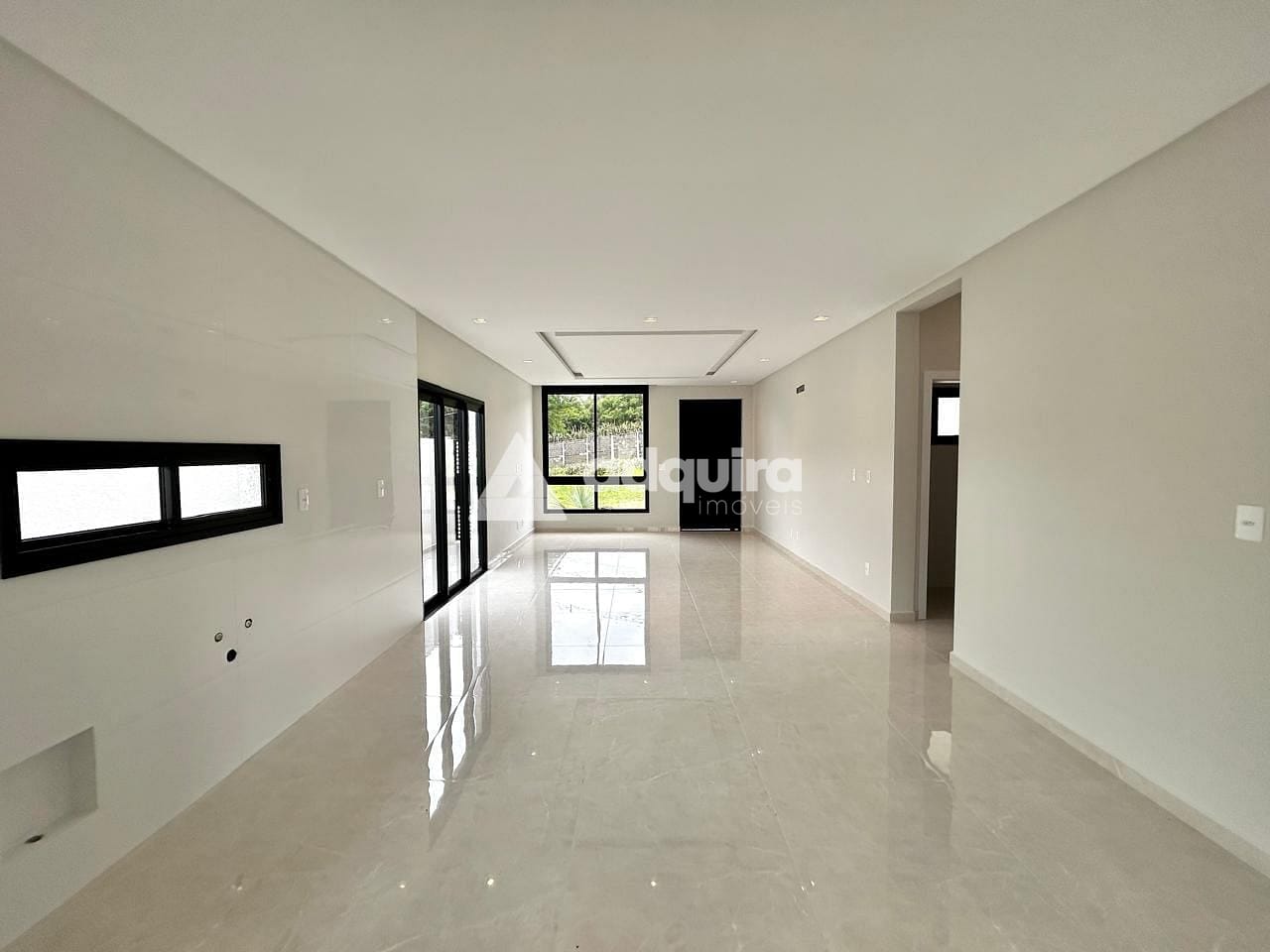 Casa, 4 quartos, 230 m² - Foto 4