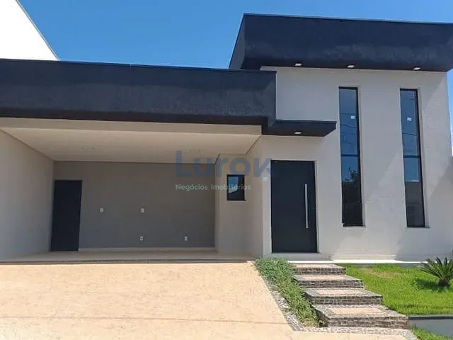 Casa com 300m² 3 quartos e 4 banheiros, à venda, no bairro Jardim São Marcos em Valinhos