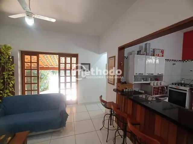 Casa com 430m² 2 quartos e 3 banheiros, à venda, no bairro Jardim Carlos Gomes em Campinas