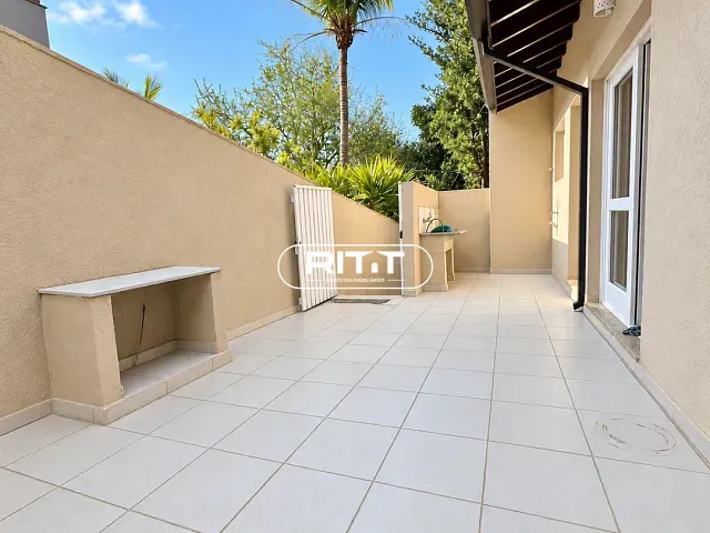 Casa com 780m² 4 quartos e 6 banheiros, para alugar, no bairro Centro em Vinhedo
