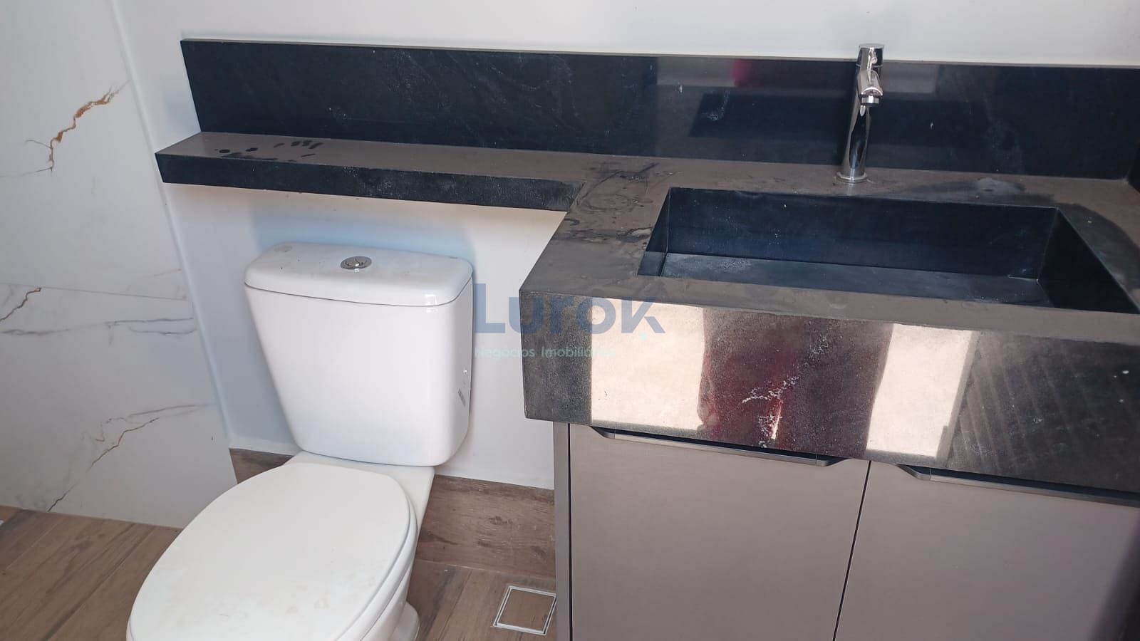 Casa, 3 quartos, 253 m² - Foto 31