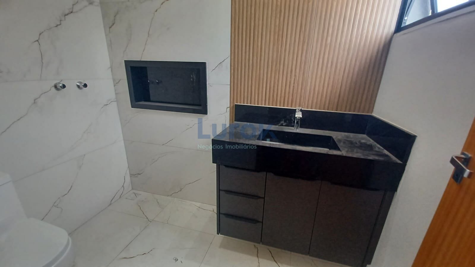 Casa, 3 quartos, 253 m² - Foto 34