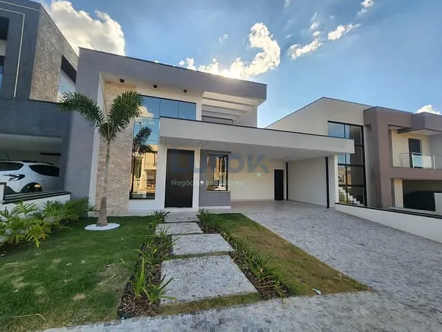Casa com 300m² 3 quartos e 4 banheiros, à venda, no bairro Roncáglia em Valinhos