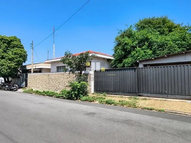 Casa com 452m² 3 quartos e 2 banheiros, para alugar, no bairro Vila Miranda em Sumaré