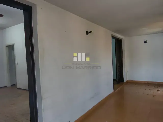 Casa com 452m² 3 quartos e 2 banheiros, para alugar, no bairro Vila Miranda em Sumaré