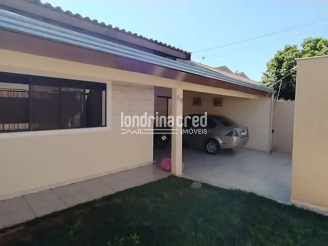 Casa à venda, no bairro Conjunto Café em Londrina