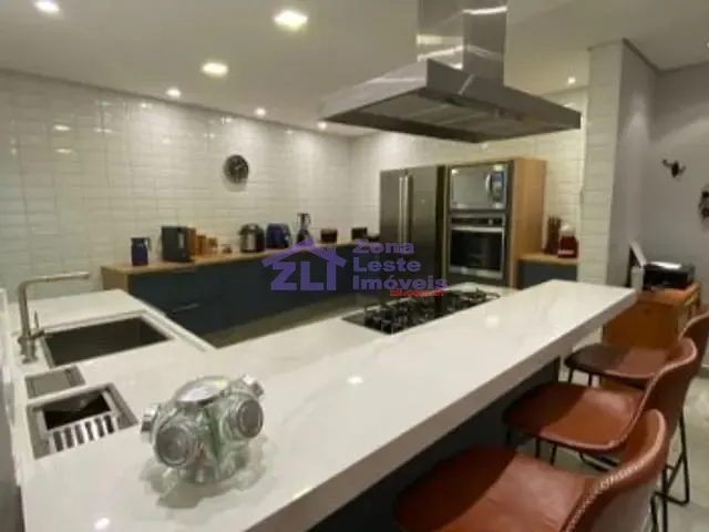 Casa 3 quartos e 5 banheiros, à venda, no bairro Vila Formosa em São Paulo
