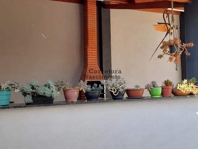 Casa com 250m² 2 quartos e 2 banheiros, à venda, no bairro Villa Branca em Jacareí