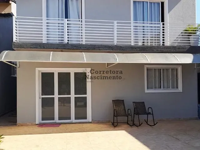 Casa com 250m² 2 quartos e 2 banheiros, à venda, no bairro Villa Branca em Jacareí