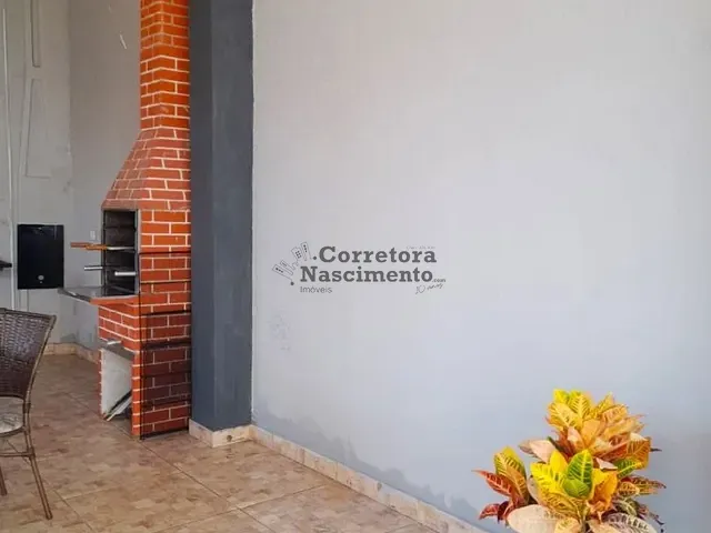 Casa com 250m² 2 quartos e 2 banheiros, à venda, no bairro Villa Branca em Jacareí