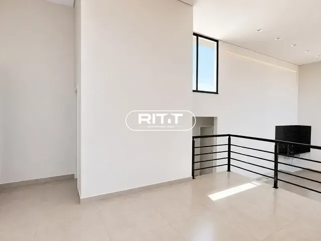 Casa 3 quartos e 4 banheiros, à venda, no bairro São Venâncio em Itupeva