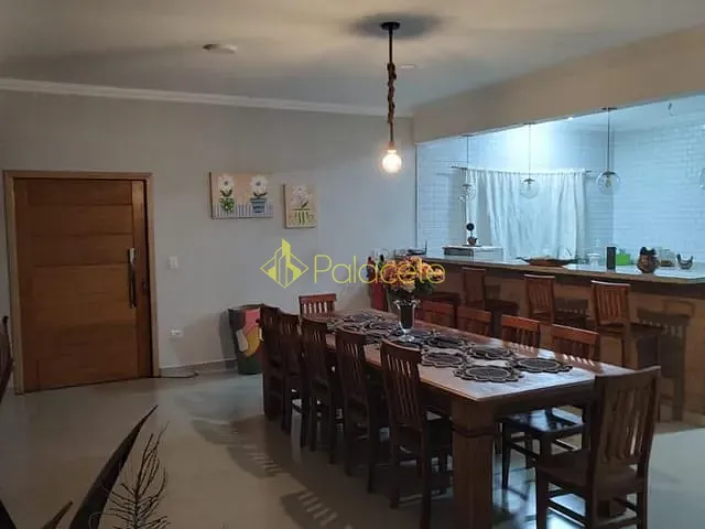 Casa com 24200m² 3 quartos e 3 banheiros, à venda, no bairro Abaete em Taubaté