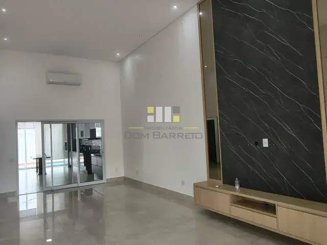 Casa com 263m², para alugar, no bairro Residencial Portal do Lago em Sumaré