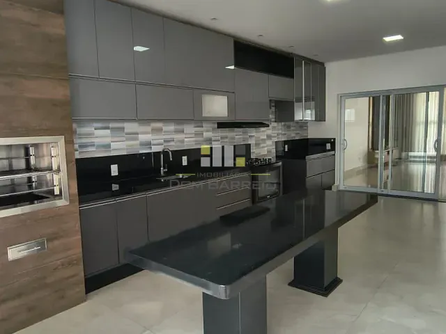 Casa com 263m², para alugar, no bairro Residencial Portal do Lago em Sumaré